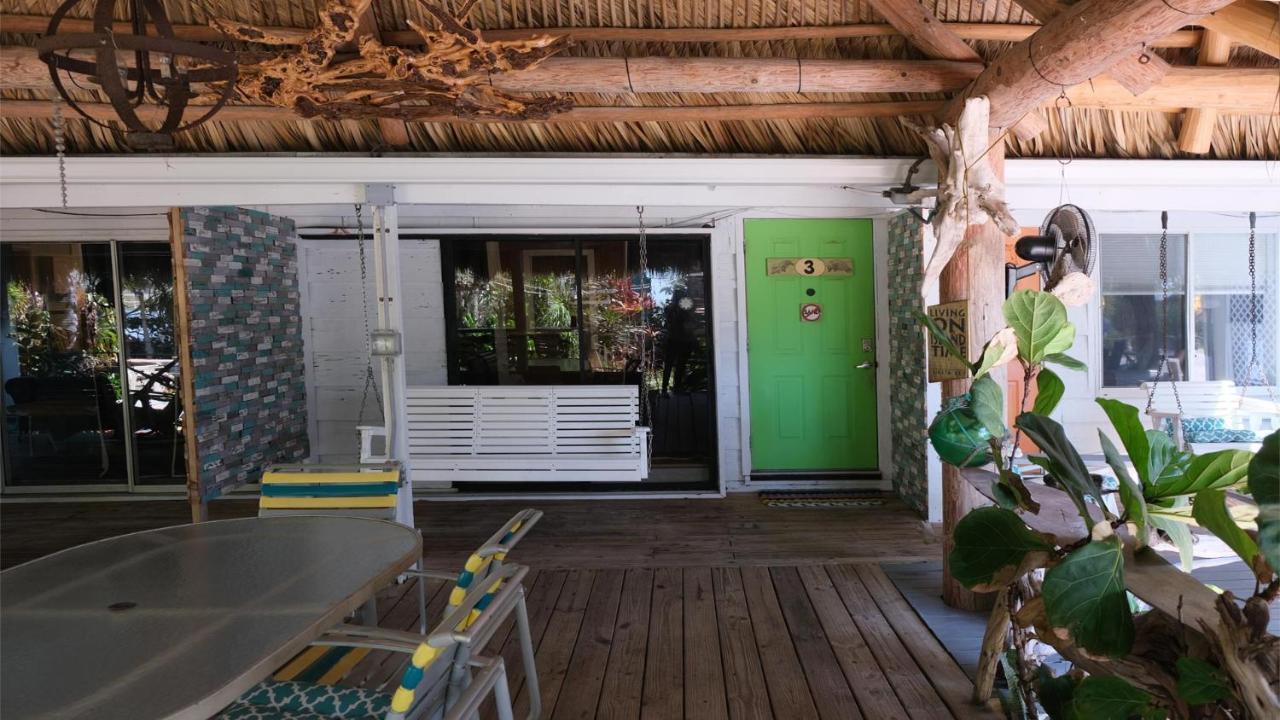 Beachpoint Cottages Siesta Key Exterior photo