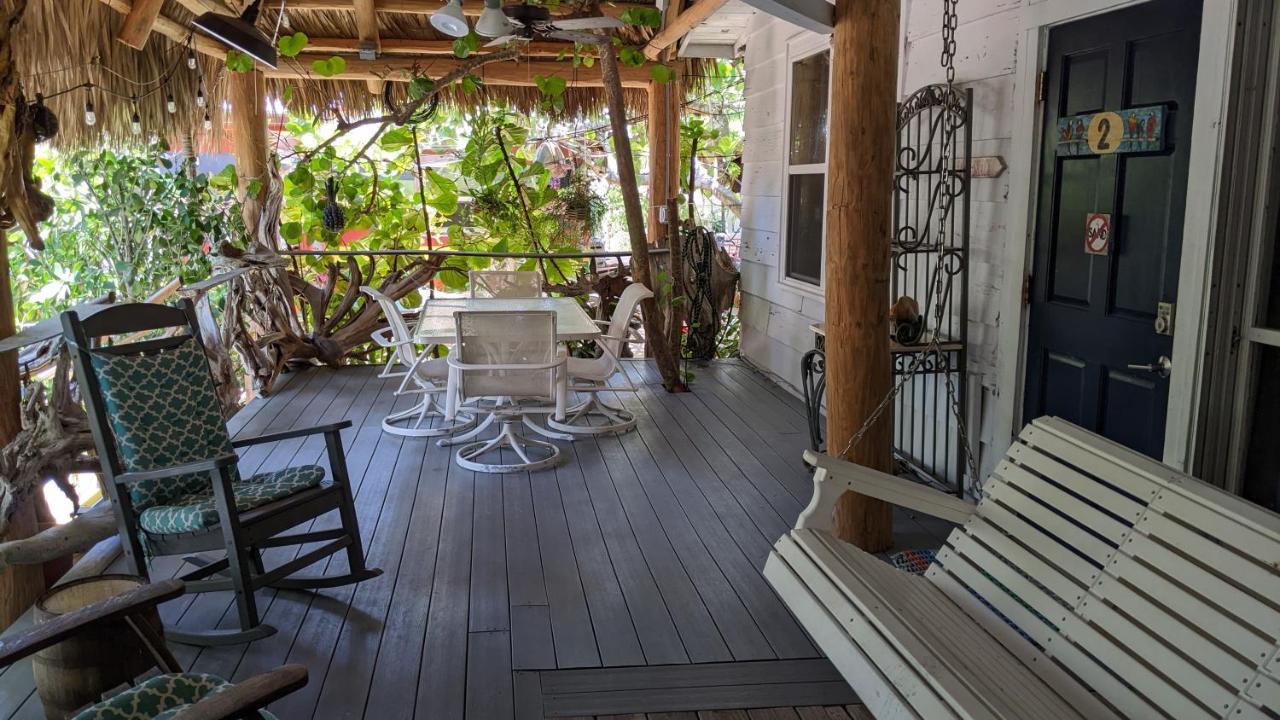 Beachpoint Cottages Siesta Key Exterior photo