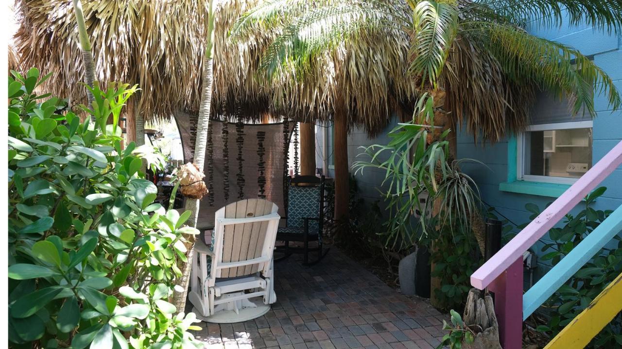 Beachpoint Cottages Siesta Key Exterior photo