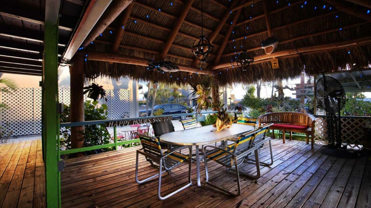 Beachpoint Cottages Siesta Key Exterior photo