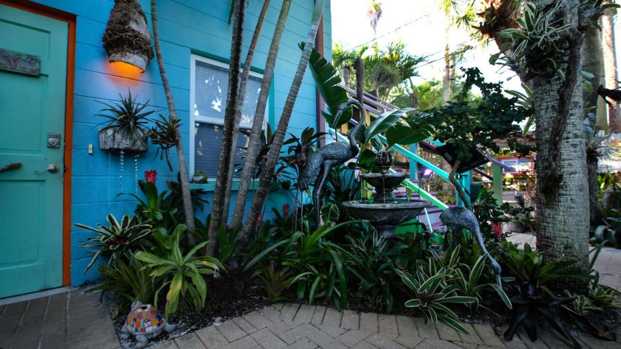 Beachpoint Cottages Siesta Key Exterior photo